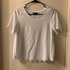 White short Sleeve Top